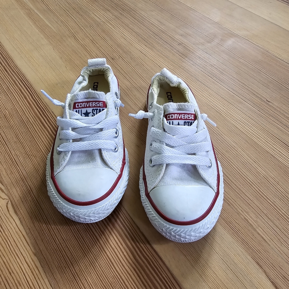CONVERSE ALL STAR Chuck Taylor shoes, little girl size 11 NEW without tags